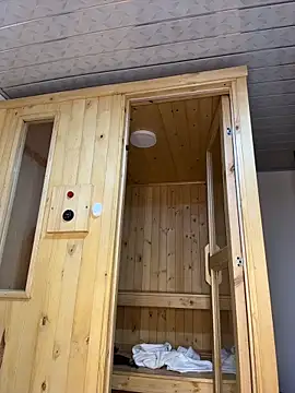 Barbielatinas online show from 12/14/25, 06:30