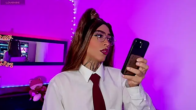 Micaela Rangel online show from 11/22/25, 03:38