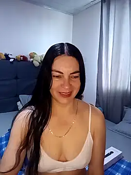 renata hot1 online show from 04/27/26, 07:23