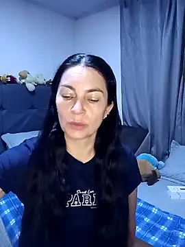 renata hot1 online show from 05/03/26, 12:38
