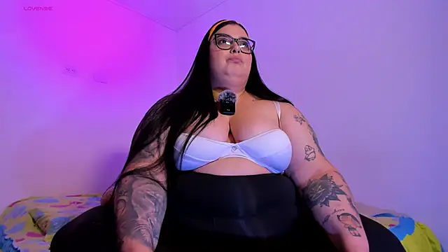 Apriilpeach  online show from 11/02/25, 10:56