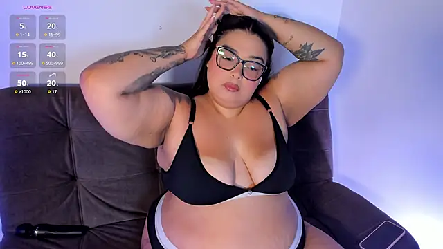 Apriilpeach  online show from 04/28/26, 07:30