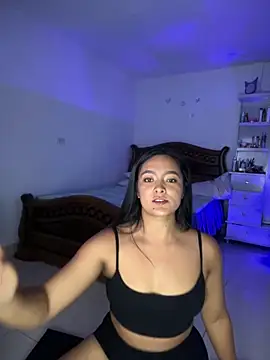 cristina1800 online show from 10/07/25, 04:09