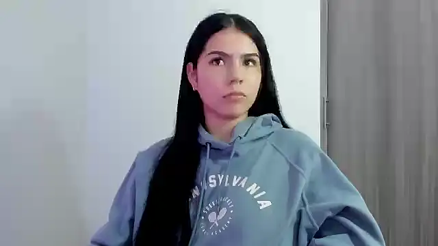 Snapshot of Natasha_su_ chatting on 10/08/25, 09:23 Natasha su online show from 10/08/25, 09:23