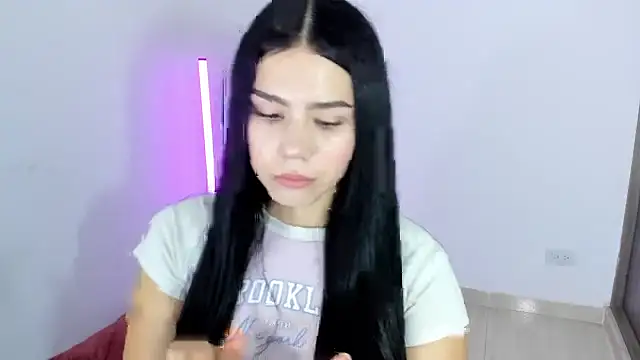 Snapshot of Natasha_su_ chatting on 10/14/25, 10:10 Natasha su online show from 10/14/25, 10:10