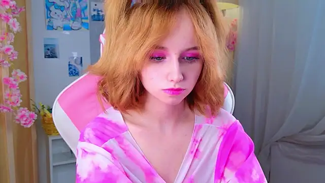 b4by LoL1 online show from 05/18/26, 01:06