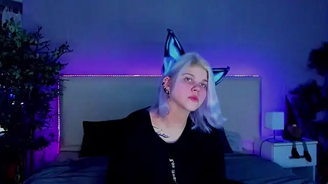 JoannLowe online show from 12/15/24, 08:58