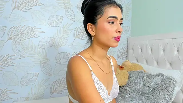TianaReedd online show from 12/06/24, 01:00