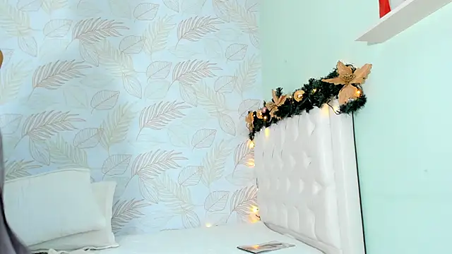 TianaReedd online show from 12/11/24, 05:04