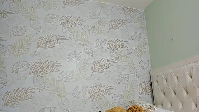 TianaReedd online show from 02/27/25, 12:23
