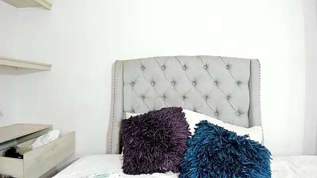 Snapshot of TianaReedd chatting on 10/08/25, 12:25 TianaReedd online show from 10/08/25, 12:25