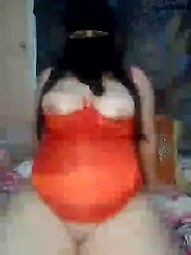 julia julia02 online show from 01/11/25, 12:44