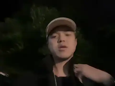 Snapshot of TheDarkPrix chatting on 10/28/25, 03:36 TheDarkPrix online show from 10/28/25, 03:36