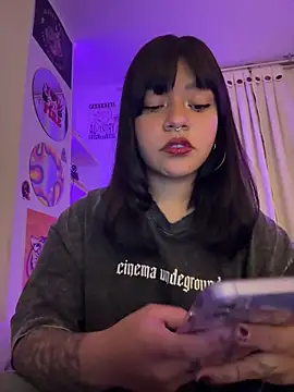 Ashley Chriss online show from 09/27/25, 11:32