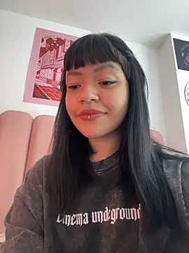 Ashley Chriss online show from 10/26/25, 07:20