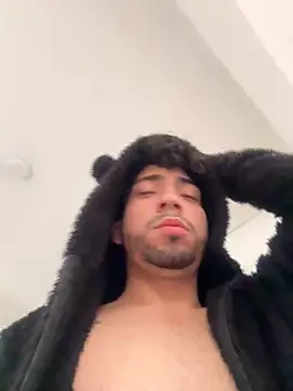 Dalejandr0 online show from 10/19/25, 04:51