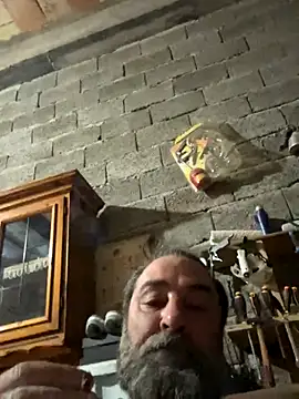 Snapshot of ros217 chatting on 10/30/25, 05:24 ros217 online show from 10/30/25, 05:24