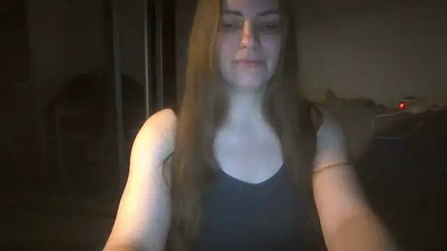 Snapshot of AnnaDiamond1 chatting on 10/14/25, 10:21 AnnaDiamond1 online show from 10/14/25, 10:21