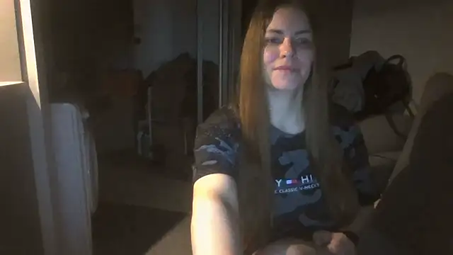 Snapshot of AnnaDiamond1 chatting on 11/09/25, 10:19 AnnaDiamond1 online show from 11/09/25, 10:19