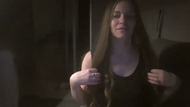 Snapshot of AnnaDiamond1 chatting on 11/11/25, 11:16 AnnaDiamond1 online show from 11/11/25, 11:16