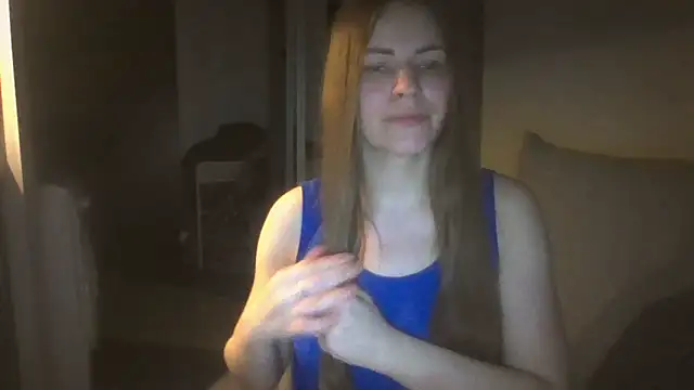 Snapshot of AnnaDiamond1 chatting on 11/21/25, 10:19 AnnaDiamond1 online show from 11/21/25, 10:19