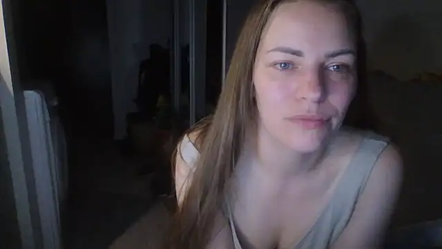 AnnaDiamond1 online show from 06/28/26, 07:42