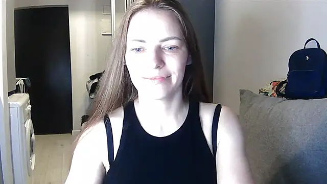 AnnaDiamond1 online show from 07/16/26, 09:43