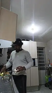 Siriss boyrag online show from 10/08/25, 01:47