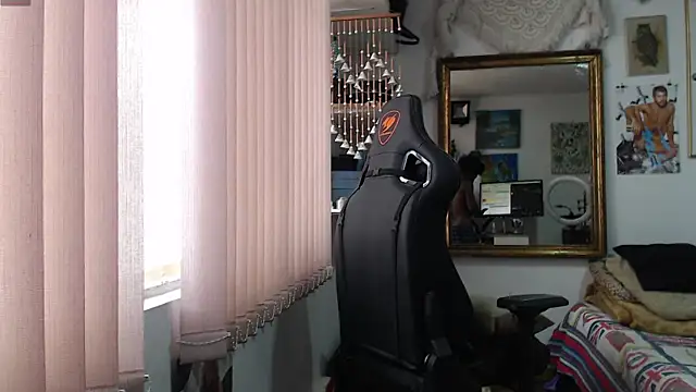 Siriss boyrag online show from 11/10/25, 06:51