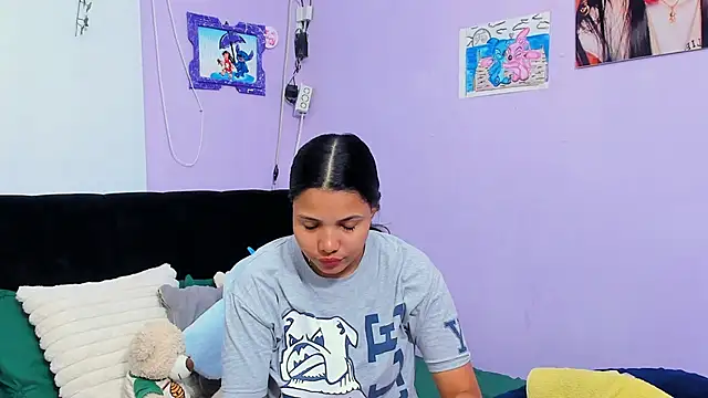 sara mendez2 online show from 10/24/25, 11:23