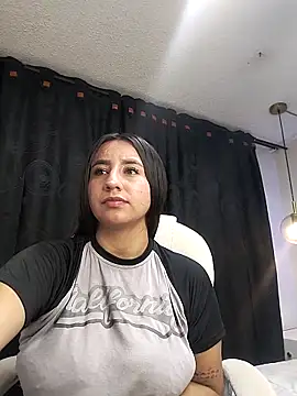 Snapshot of ailyn_miranda chatting on 03/19/25, 08:34 ailyn miranda online show from 03/19/25, 08:34