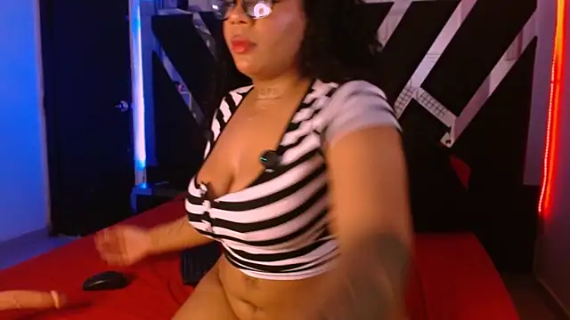 MelannyTylor online show from 11/28/25, 04:26