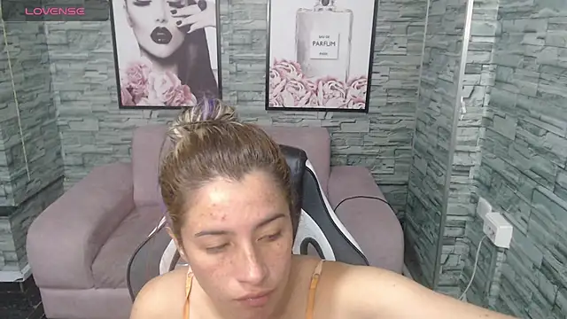 Valerie b online show from 12/29/24, 03:46