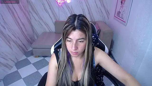 Valerie b online show from 01/26/25, 03:06