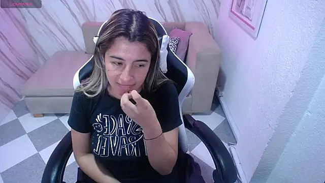 Valerie b online show from 02/12/25, 06:08