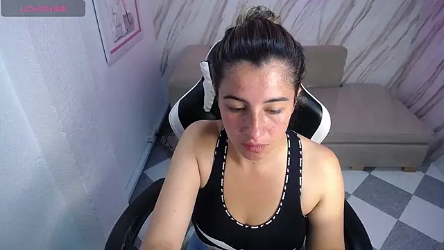 Valerie b online show from 02/22/25, 03:12