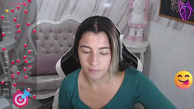 Valerie b online show from 03/19/25, 03:09