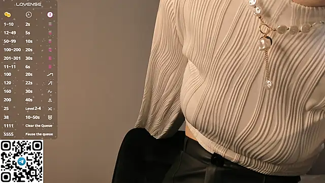 tyty piupiu online show from 10/23/25, 06:06