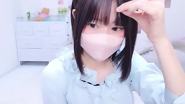 Im Yu-na online show from 10/03/25, 09:12