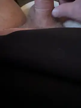 Snapshot of Fjome chatting on 04/17/26, 04:48 Fjome online show from 04/17/26, 04:48