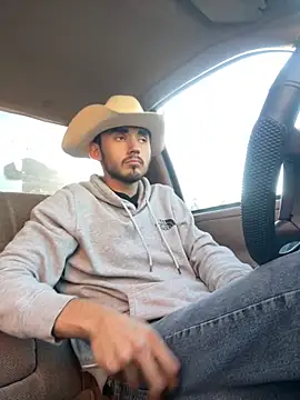 Snapshot of kevinsito1 chatting on 11/05/25, 03:12 kevinsito1 online show from 11/05/25, 03:12