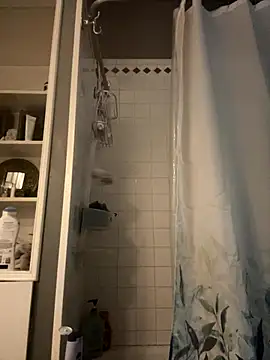 Snapshot of JdLove1 chatting on 12/04/24, 08:45 JdLove1 online show from 12/04/24, 08:45