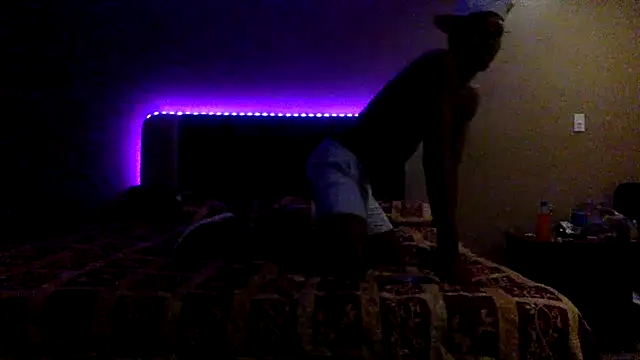 Snapshot of JdLove1 chatting on 12/11/24, 10:03 JdLove1 online show from 12/11/24, 10:03