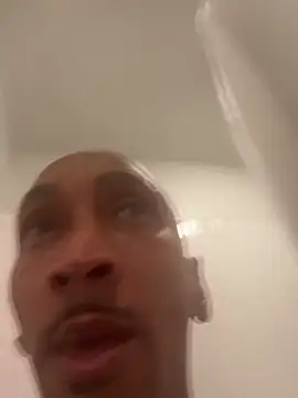 Snapshot of JdLove1 chatting on 12/21/24, 02:26 JdLove1 online show from 12/21/24, 02:26