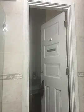 Snapshot of JdLove1 chatting on 02/20/25, 08:50 JdLove1 online show from 02/20/25, 08:50