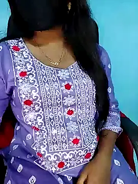Snapshot of Sadika- chatting on 12/24/24, 07:00 Sadika- online show from 12/24/24, 07:00