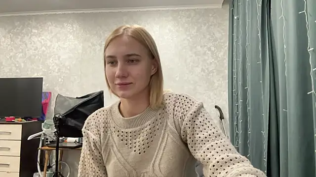 AnneBall online show from 12/30/24, 06:49