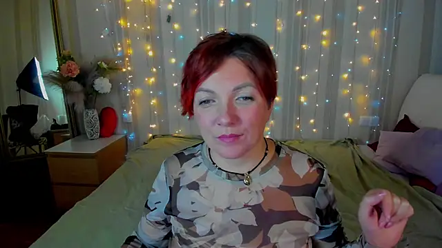 Snapshot of Katherine_Fox chatting on 03/13/25, 10:10 Katherine Fox online show from 03/13/25, 10:10