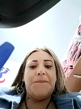 Isabellaa Garcia  online show from 02/01/25, 09:40