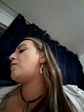 Isabellaa Garcia  online show from 02/10/25, 01:35